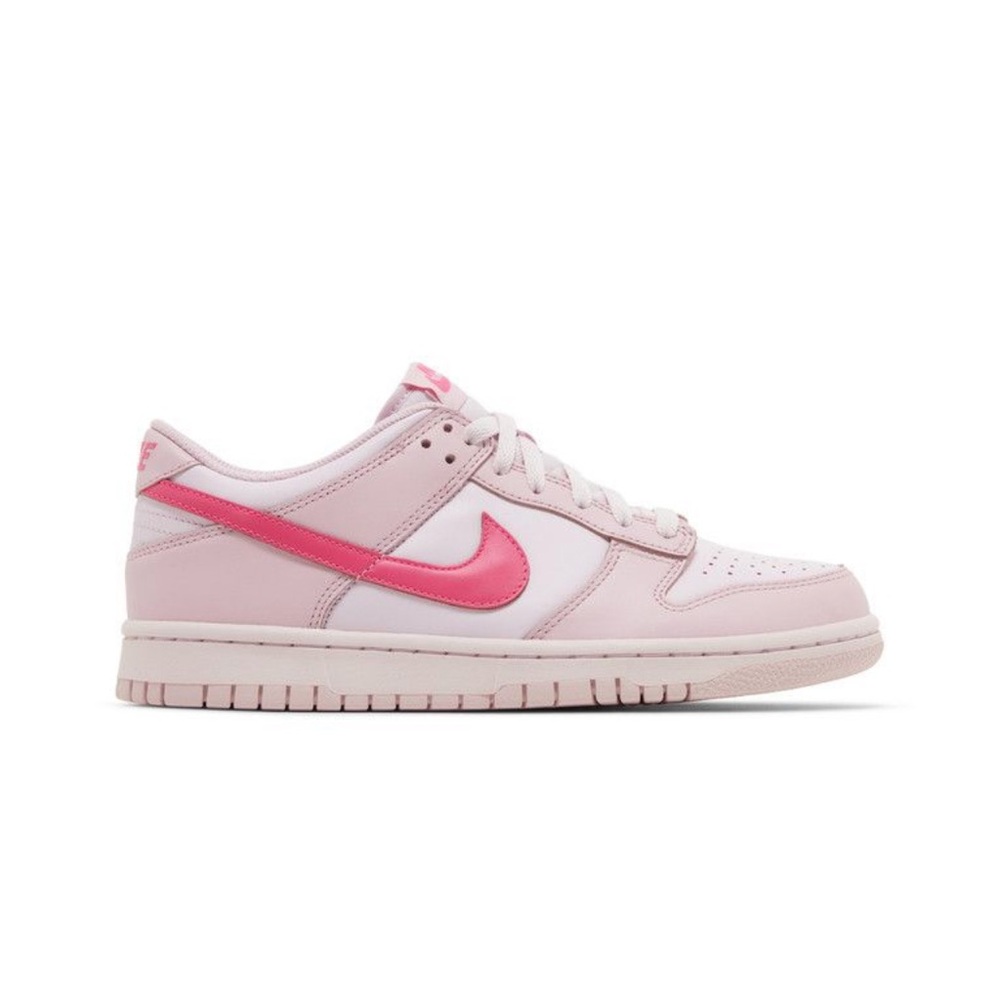 Dunk Low GS Triple Pink Size 5.5 Youth/7 Women’s